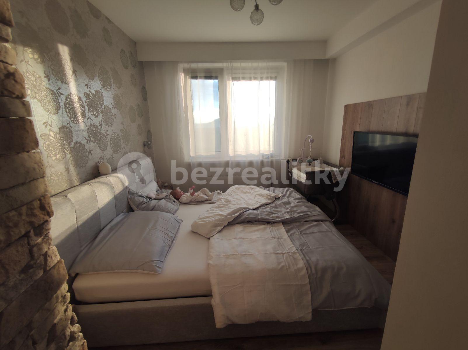 Prenájom bytu 3-izbový 86 m², Jamnického, Karlova Ves, Bratislavský kraj