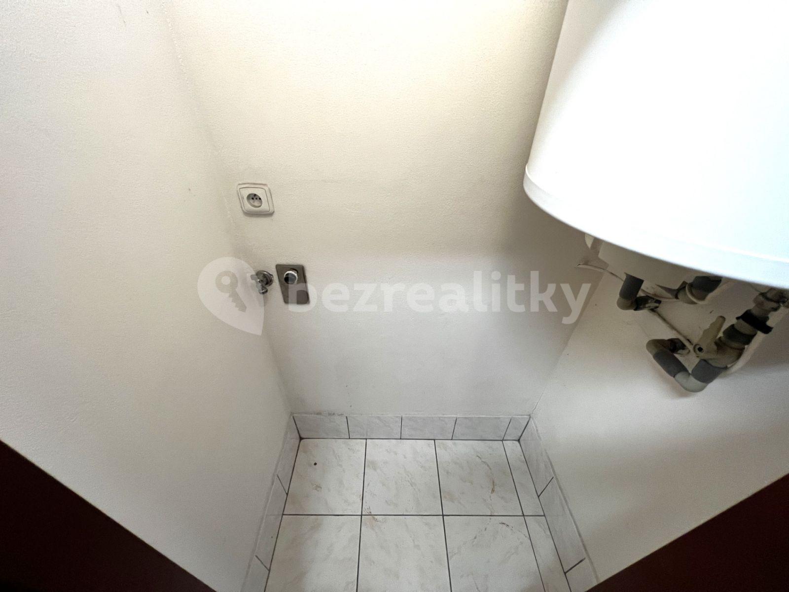 Predaj bytu 1-izbový 33 m², Plzeňská, Praha, Praha