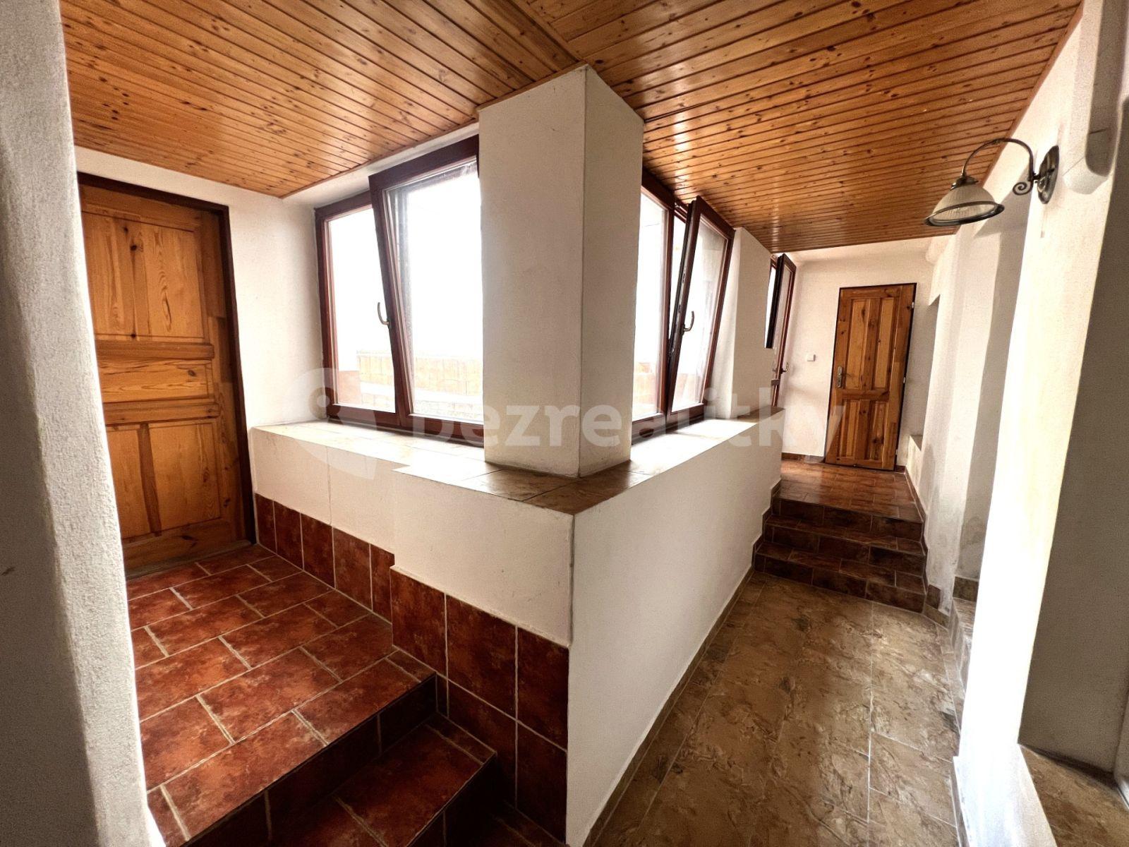 Predaj bytu 1-izbový 33 m², Plzeňská, Praha, Praha