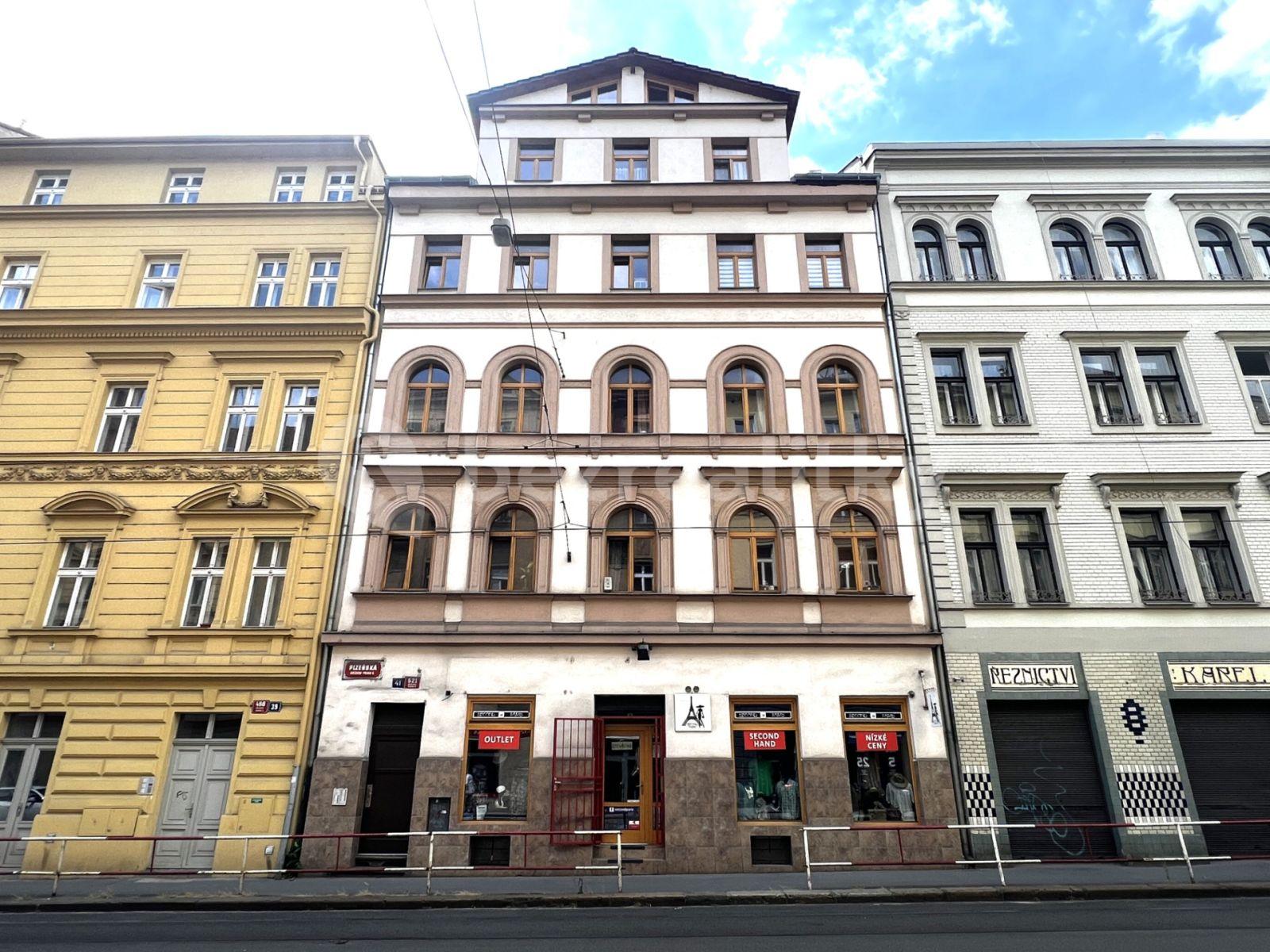 Predaj bytu 1-izbový 33 m², Plzeňská, Praha, Praha