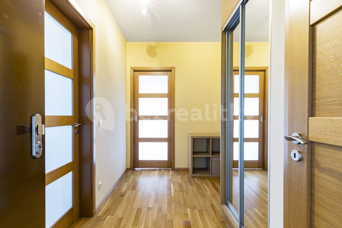 Prenájom bytu 2-izbový 55 m², Freyova, Praha, Praha