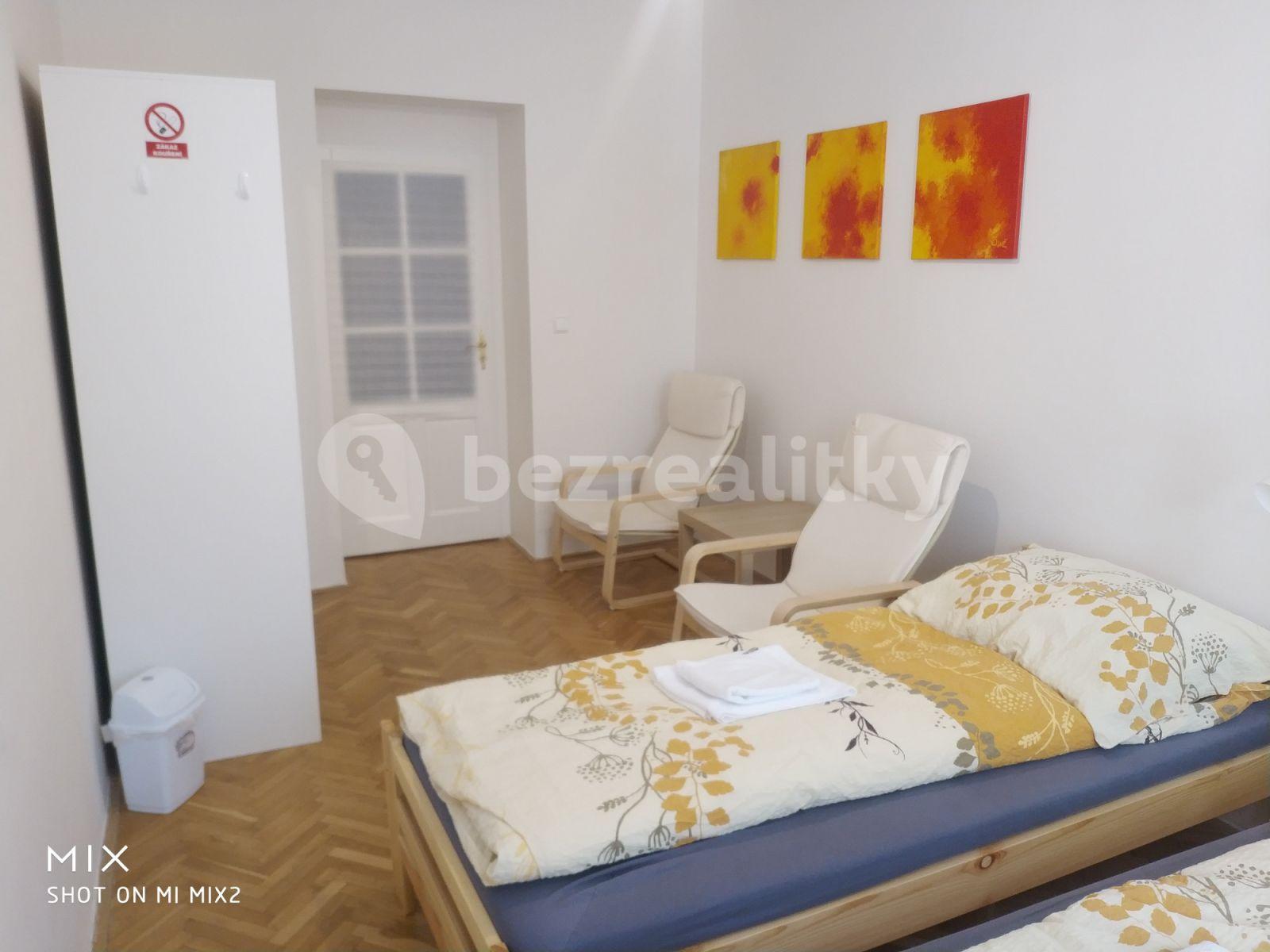 Prenájom bytu 1-izbový 117 m², Americká, Praha, Praha