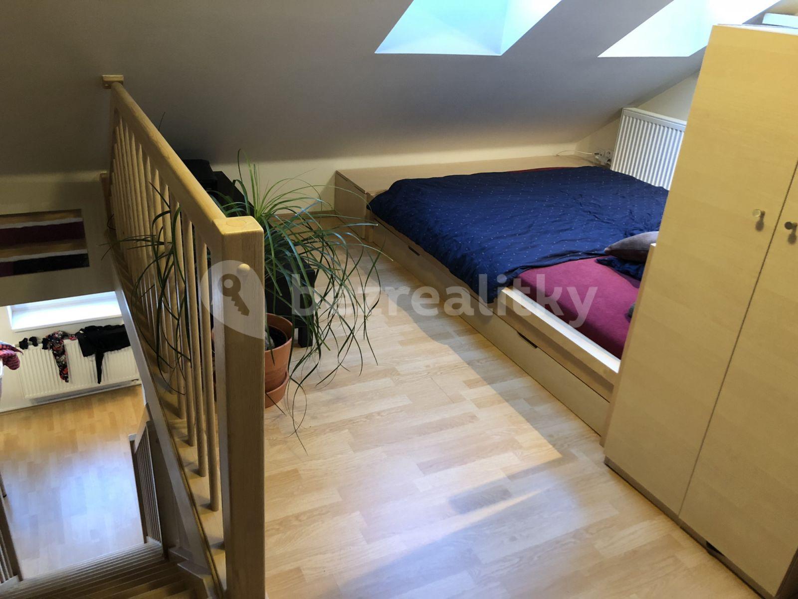 Prenájom bytu 2-izbový 55 m², Ovenecká, Praha, Praha