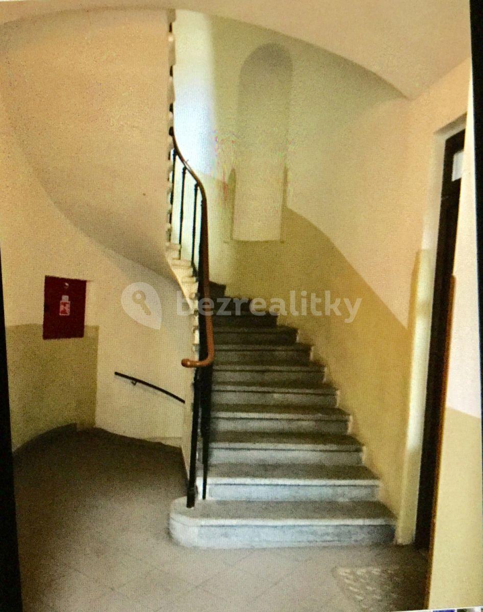 Prenájom bytu 2-izbový 55 m², Ovenecká, Praha, Praha