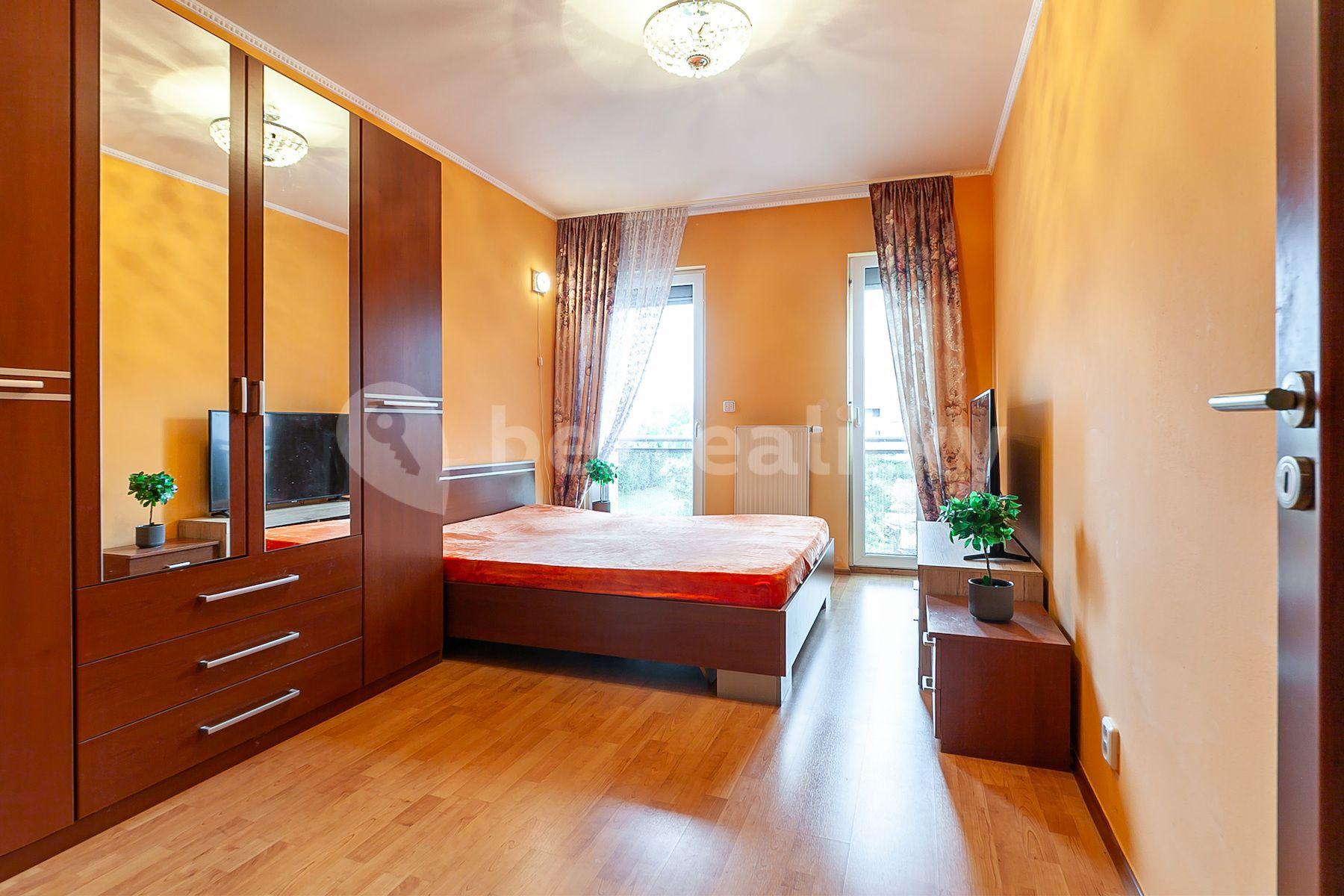 Predaj bytu 3-izbový 65 m², Pečárková, Praha, Praha