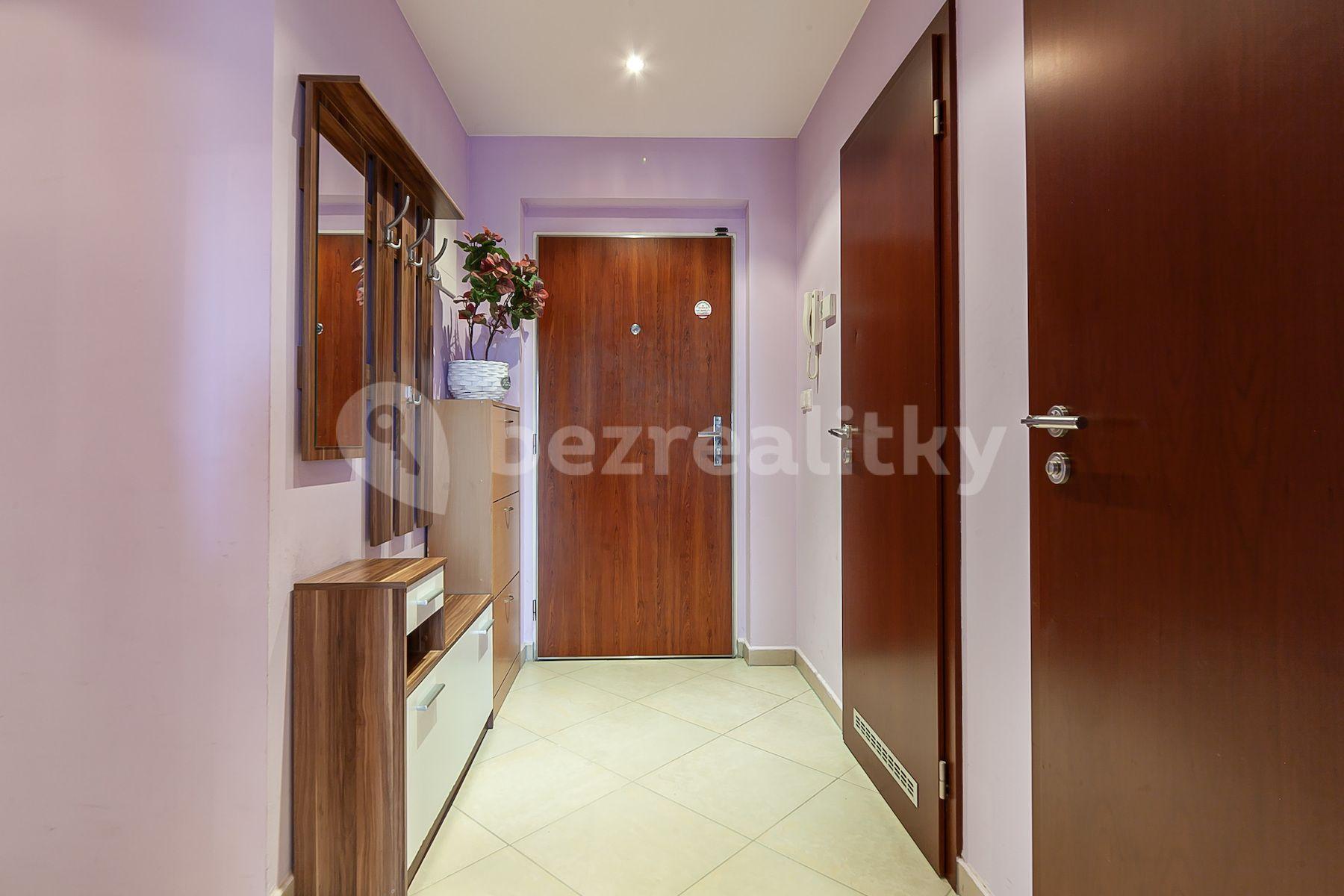 Predaj bytu 3-izbový 65 m², Pečárková, Praha, Praha