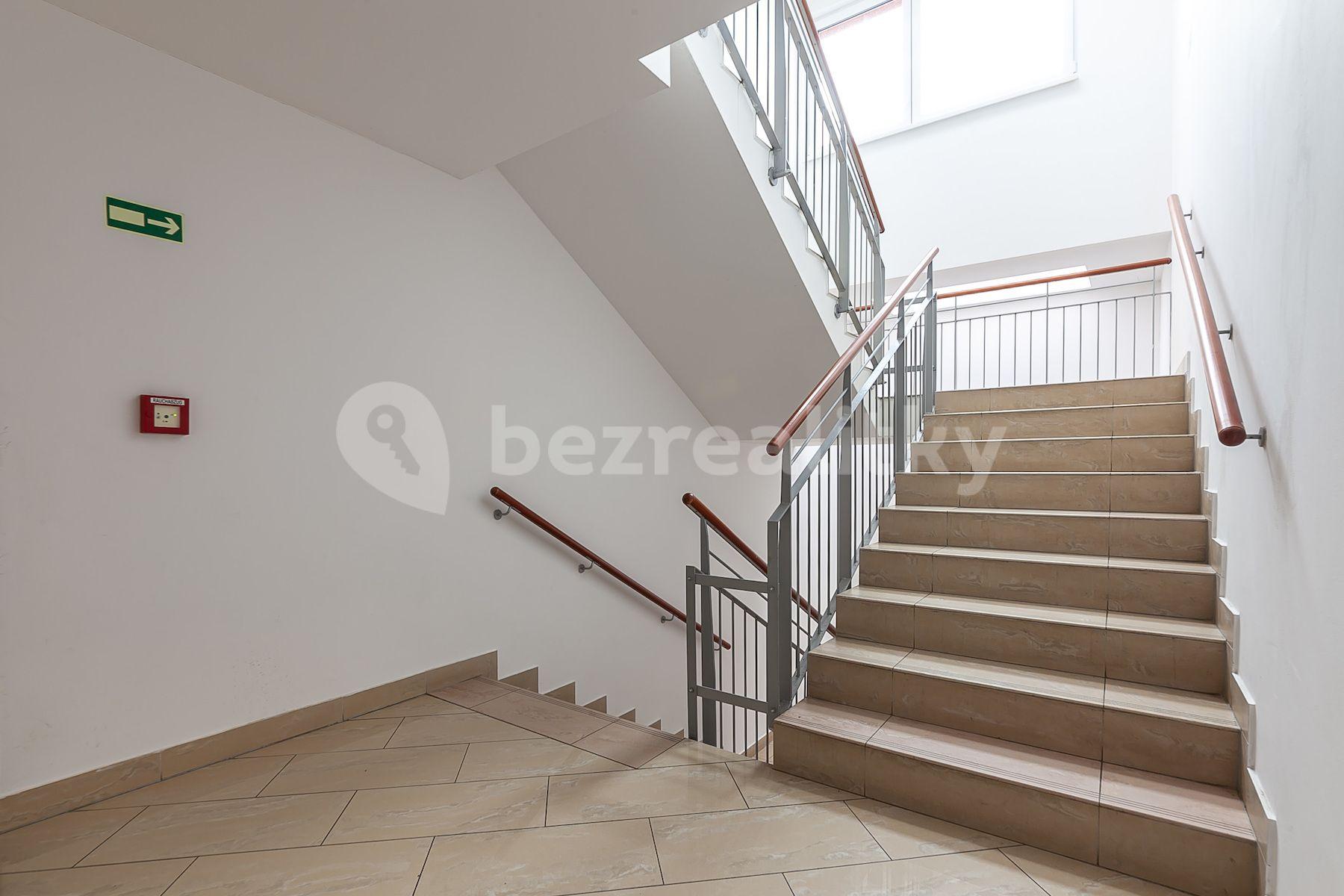 Predaj bytu 3-izbový 65 m², Pečárková, Praha, Praha