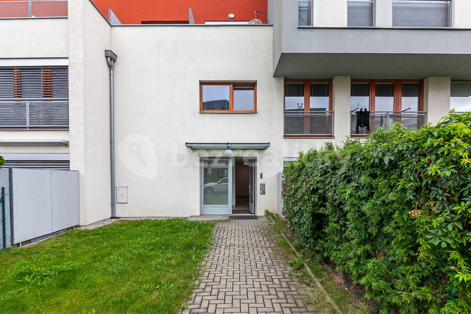 Predaj bytu 3-izbový 65 m², Pečárková, Praha, Praha