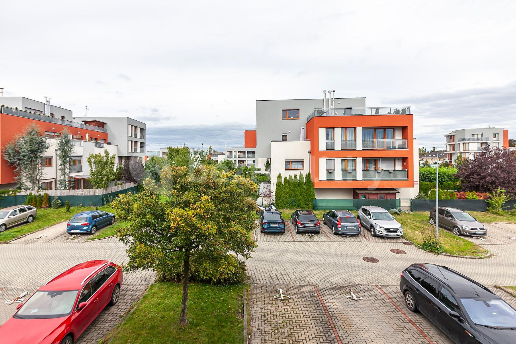 Predaj bytu 3-izbový 65 m², Pečárková, Praha, Praha