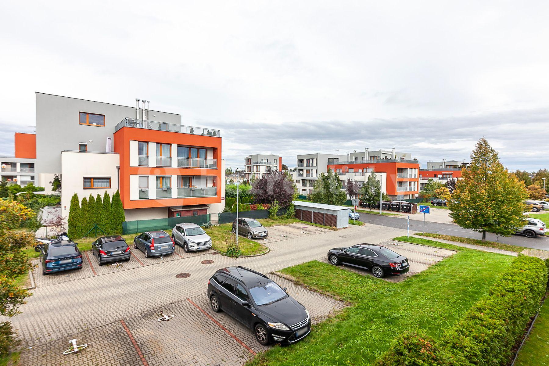 Predaj bytu 3-izbový 65 m², Pečárková, Praha, Praha