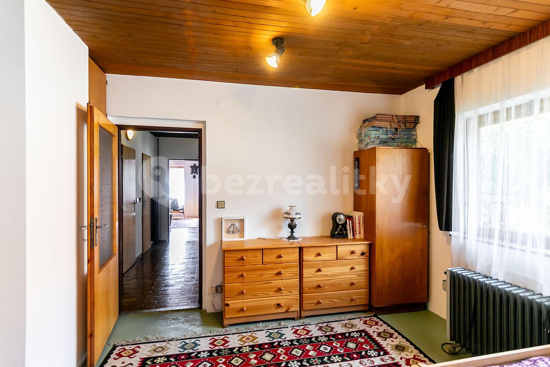 Predaj domu 152 m², pozemek 467 m², Radvanice, Úžice, Středočeský kraj