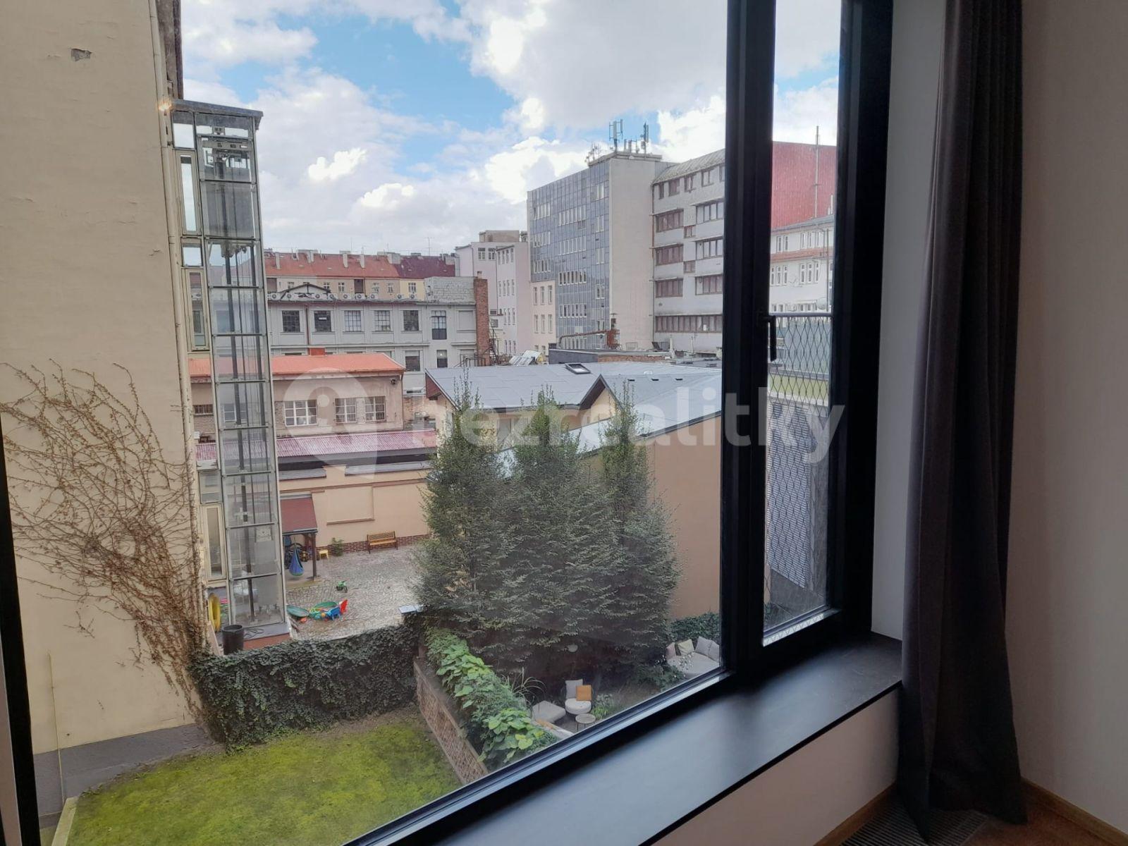 Prenájom bytu 2-izbový 56 m², Komunardů, Praha, Praha