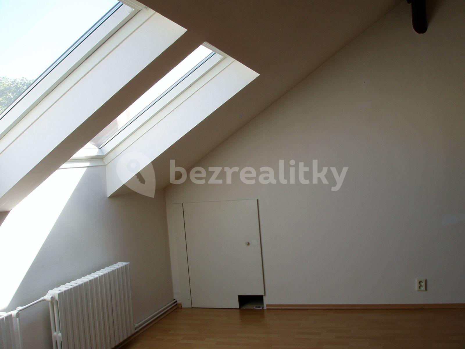 Prenájom bytu 2-izbový 64 m², Zámostní, Ostrava, Moravskoslezský kraj