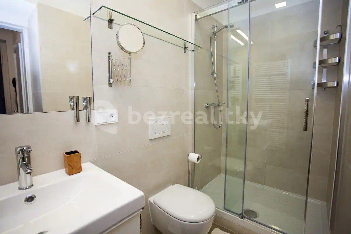 Predaj bytu 2-izbový 49 m², Nitranská, Praha, Praha