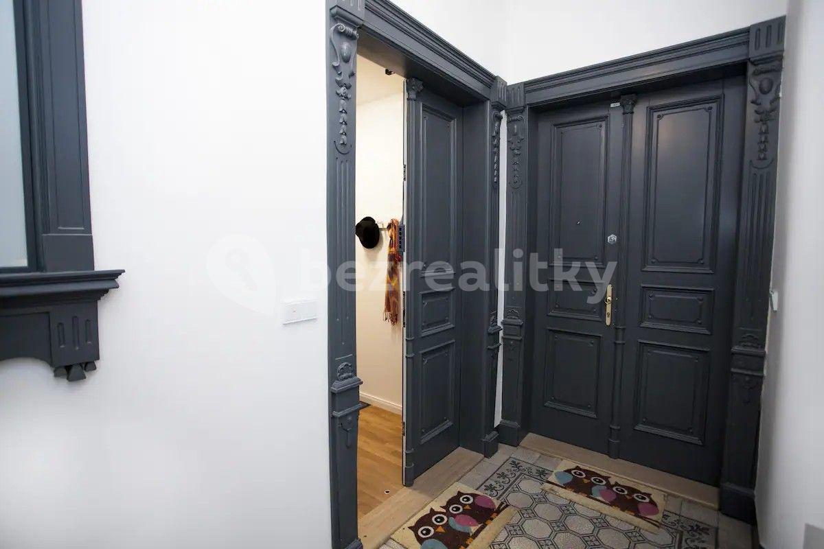 Predaj bytu 2-izbový 49 m², Nitranská, Praha, Praha