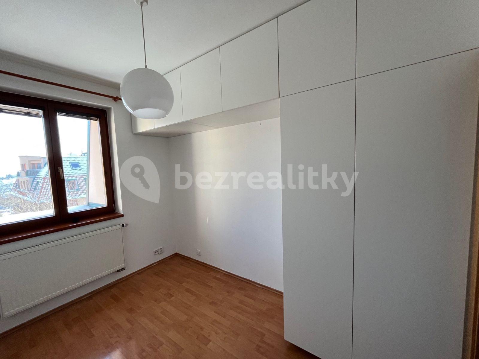 Prenájom bytu 3-izbový 61 m², Erbenova, Velké Přílepy, Středočeský kraj