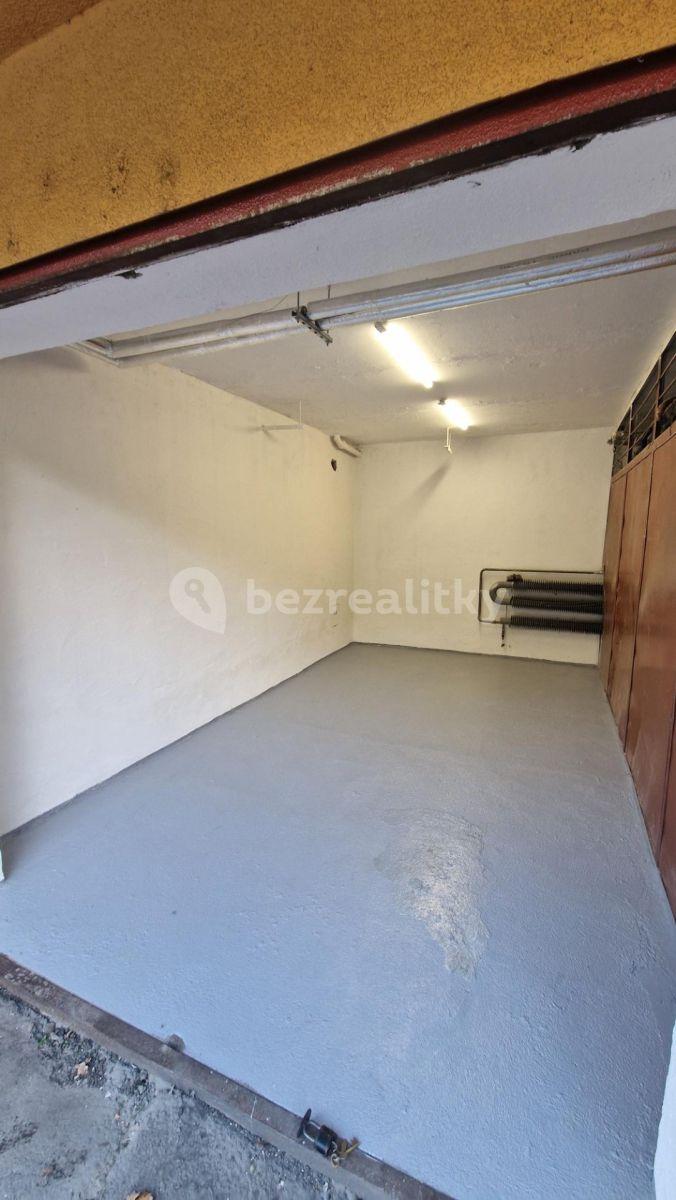 Predaj garáže 14 m², Hájecká, Praha, Praha