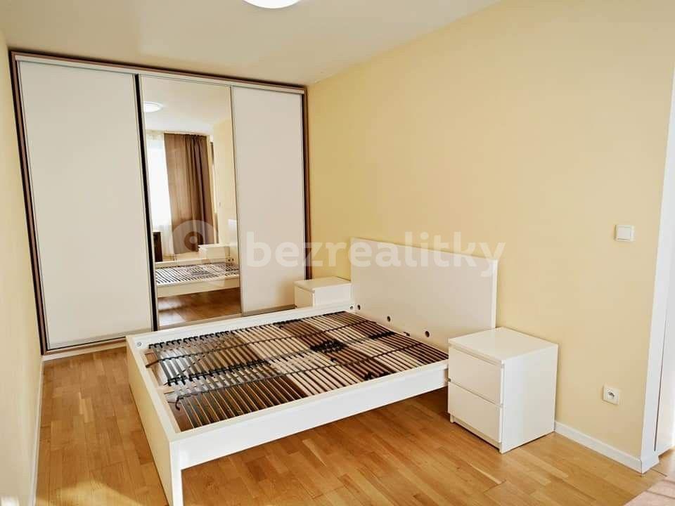 Prenájom bytu 2-izbový 45 m², U Svobodárny, Praha, Praha