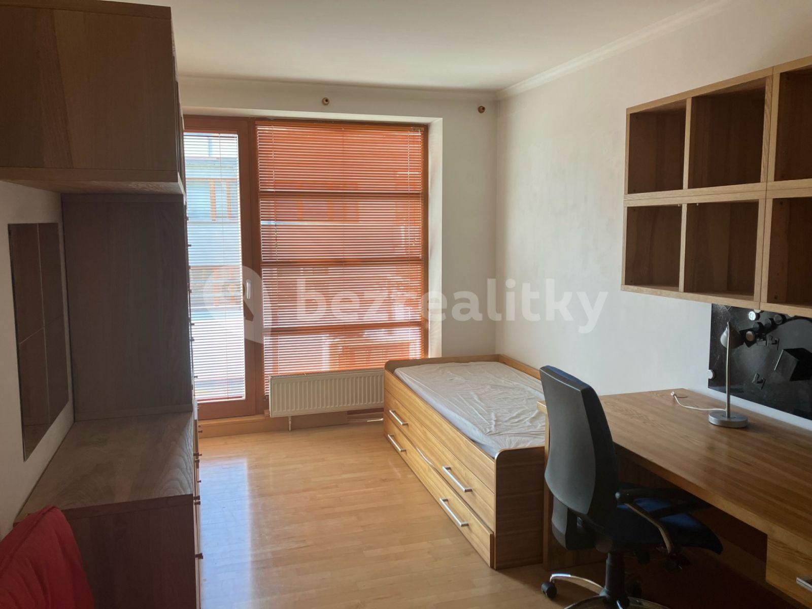 Prenájom bytu 5-izbový 129 m², Kohoutových, Praha, Praha