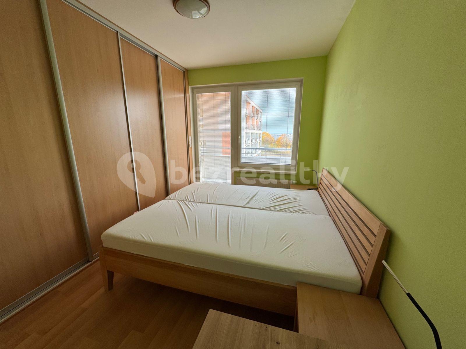 Prenájom bytu 4-izbový 124 m², Sazovická, Praha, Praha