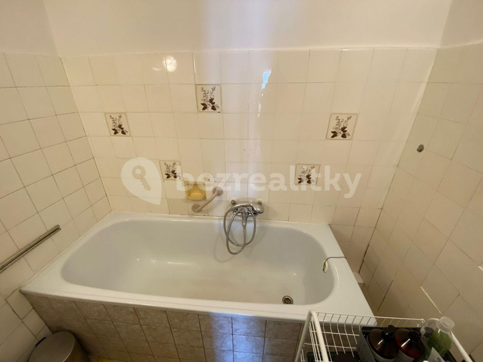 Predaj bytu 3-izbový 74 m², Revoluční, Praha, Praha