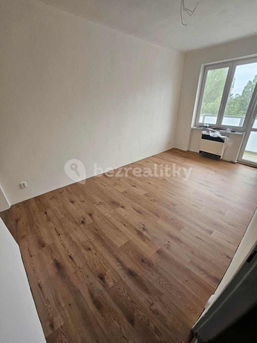 Prenájom bytu 3-izbový 53 m², Smetanova, Přeštice, Plzeňský kraj