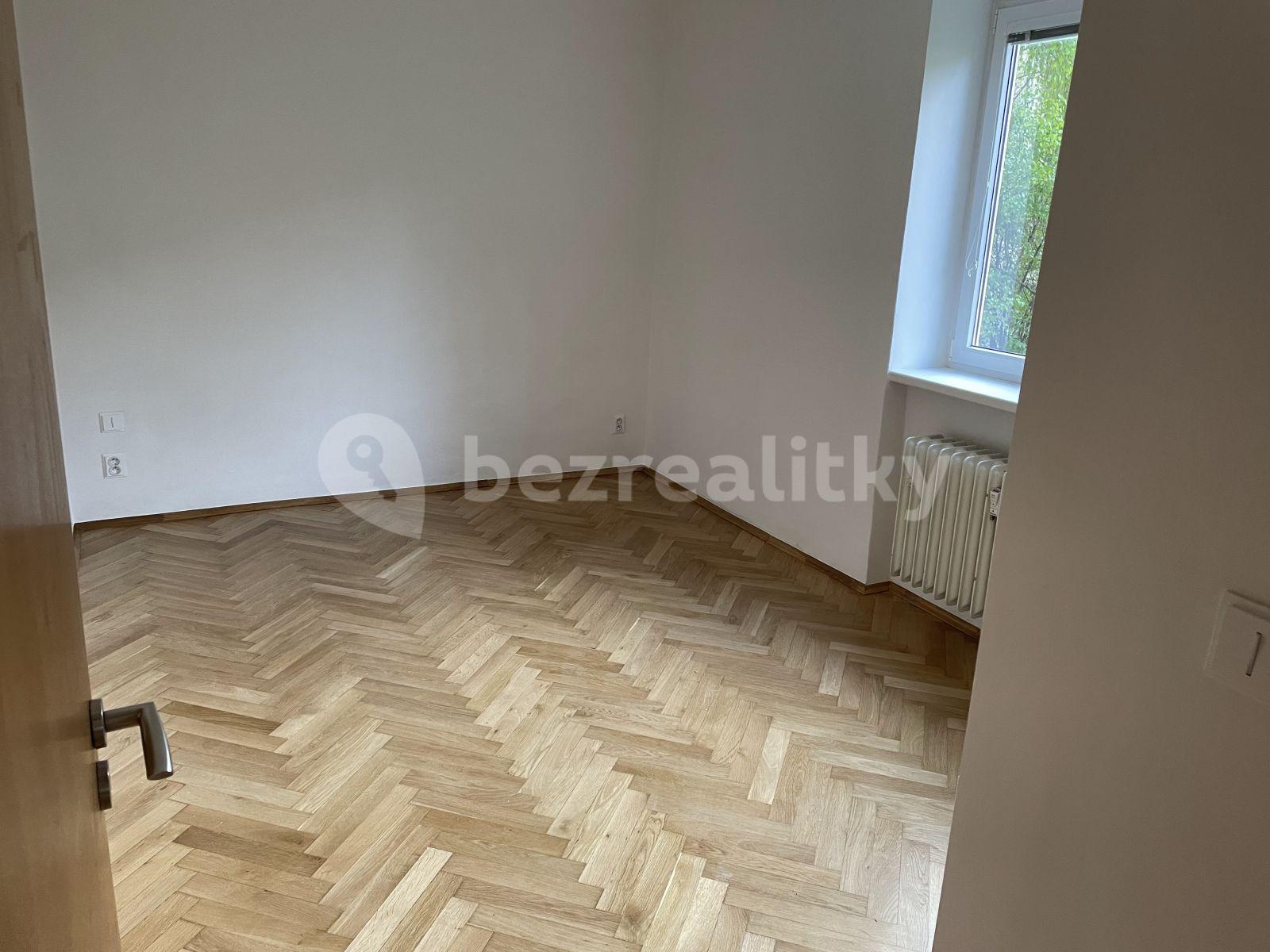 Prenájom bytu 3-izbový 61 m², Na Dlouhém lánu, Praha, Praha