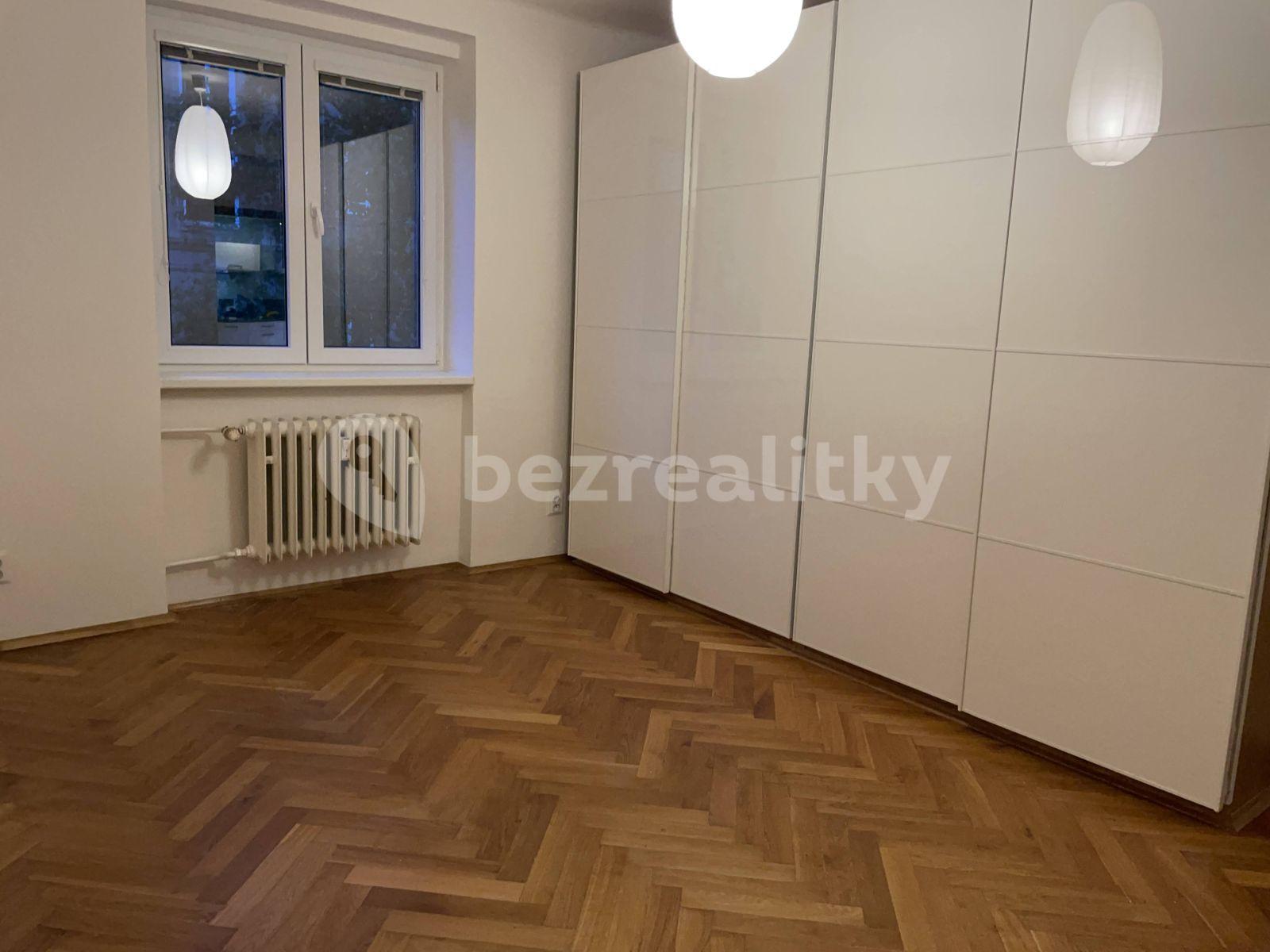 Prenájom bytu 3-izbový 61 m², Na Dlouhém lánu, Praha, Praha