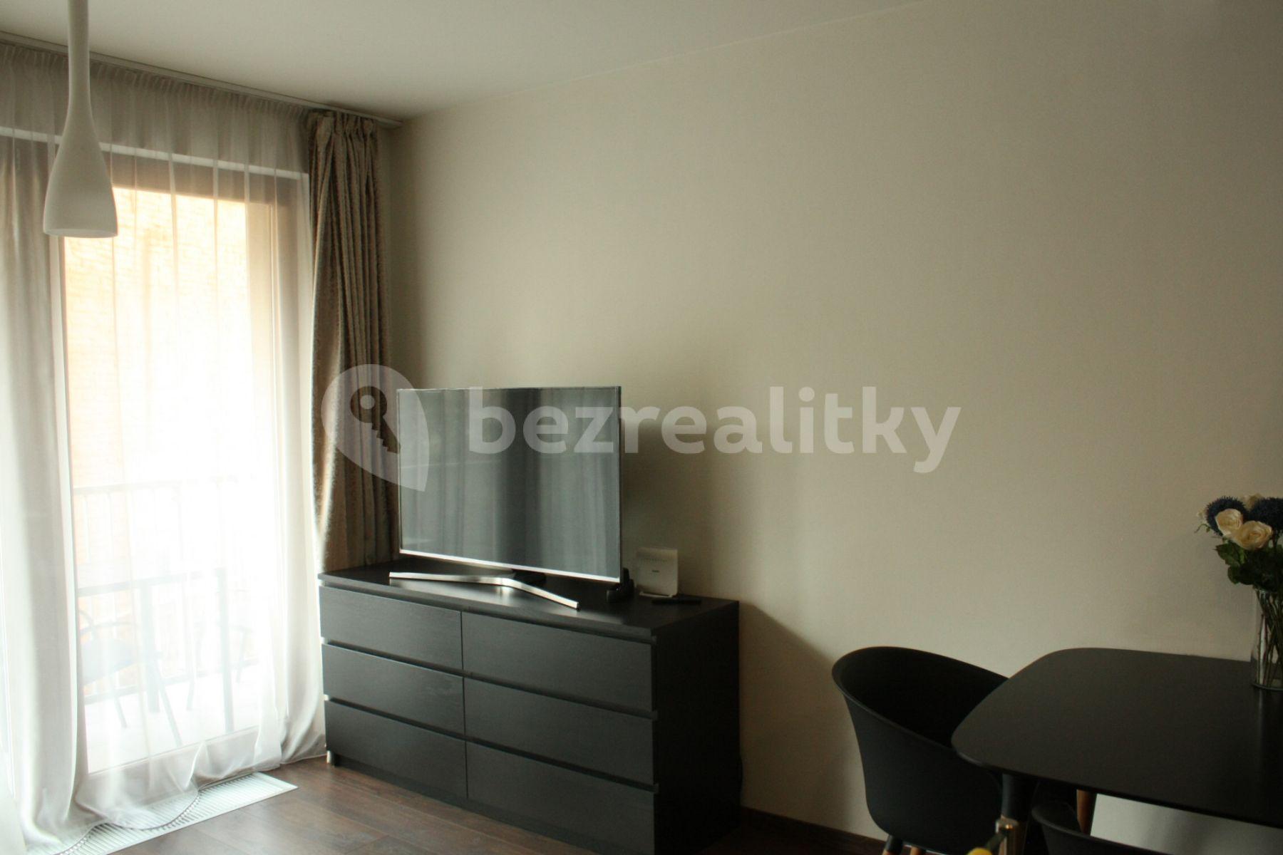 Prenájom bytu 2-izbový 59 m², Mojmírova, Praha, Praha