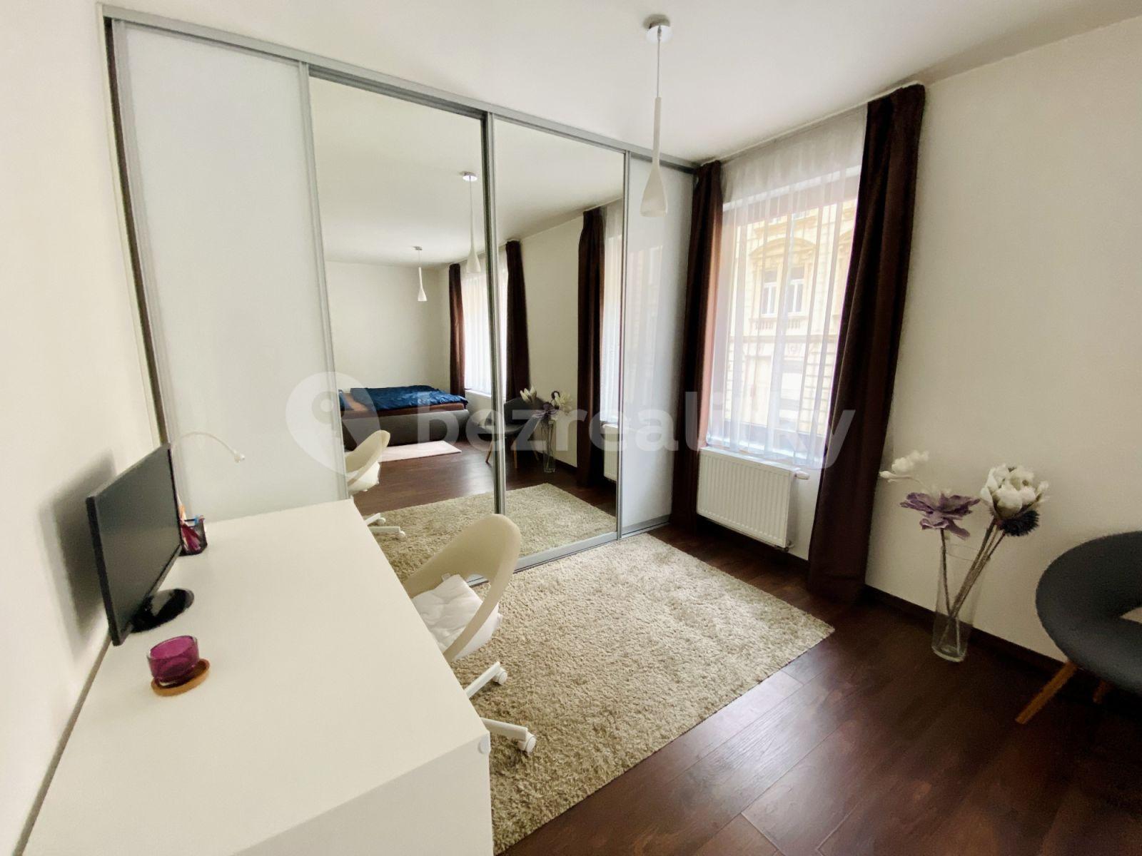 Prenájom bytu 2-izbový 59 m², Mojmírova, Praha, Praha