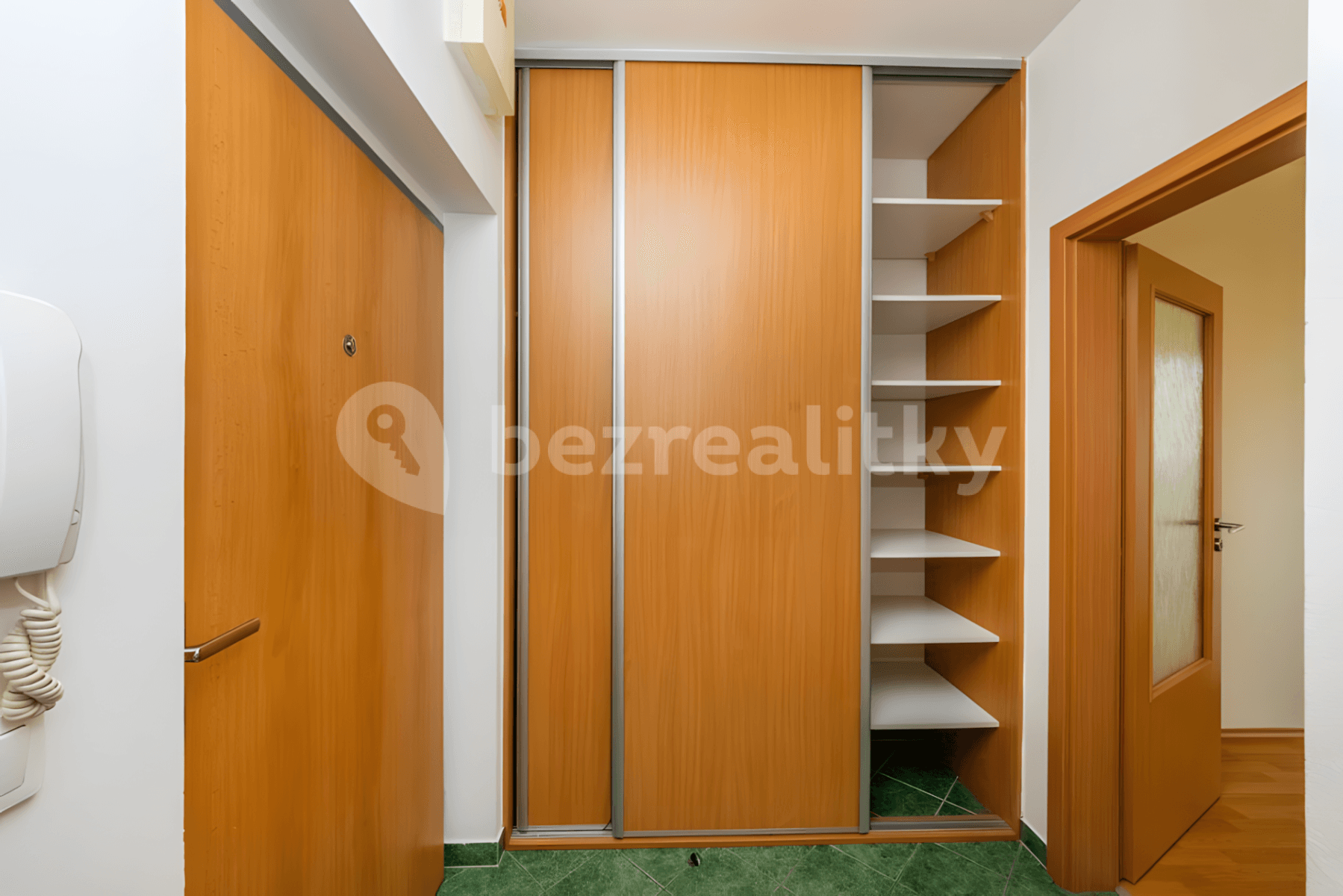 Predaj bytu 1-izbový 33 m², Sicherova, Praha, Praha