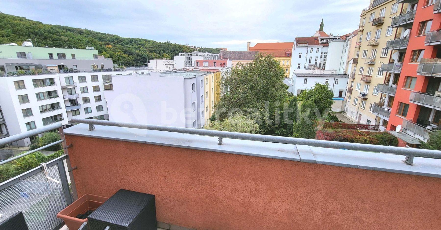 Prenájom bytu 2-izbový 57 m², Plzeňská, Praha, Praha