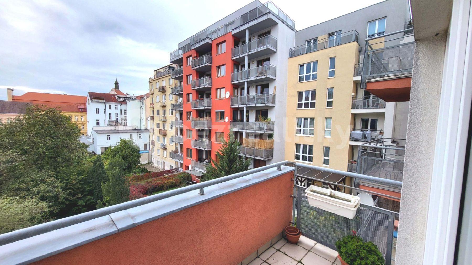 Prenájom bytu 2-izbový 57 m², Plzeňská, Praha, Praha