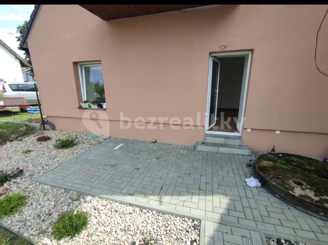 Prenájom bytu 2-izbový 40 m², Chrudimská, Seč, Pardubický kraj