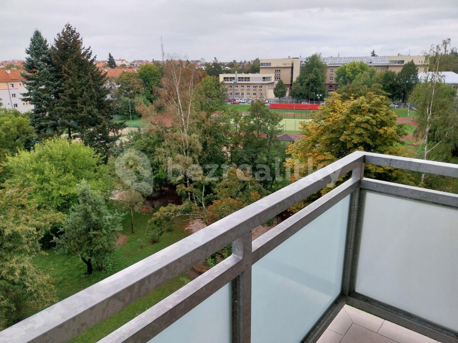 Prenájom bytu 3-izbový 81 m², Karla Vokáče, Plzeň, Plzeňský kraj