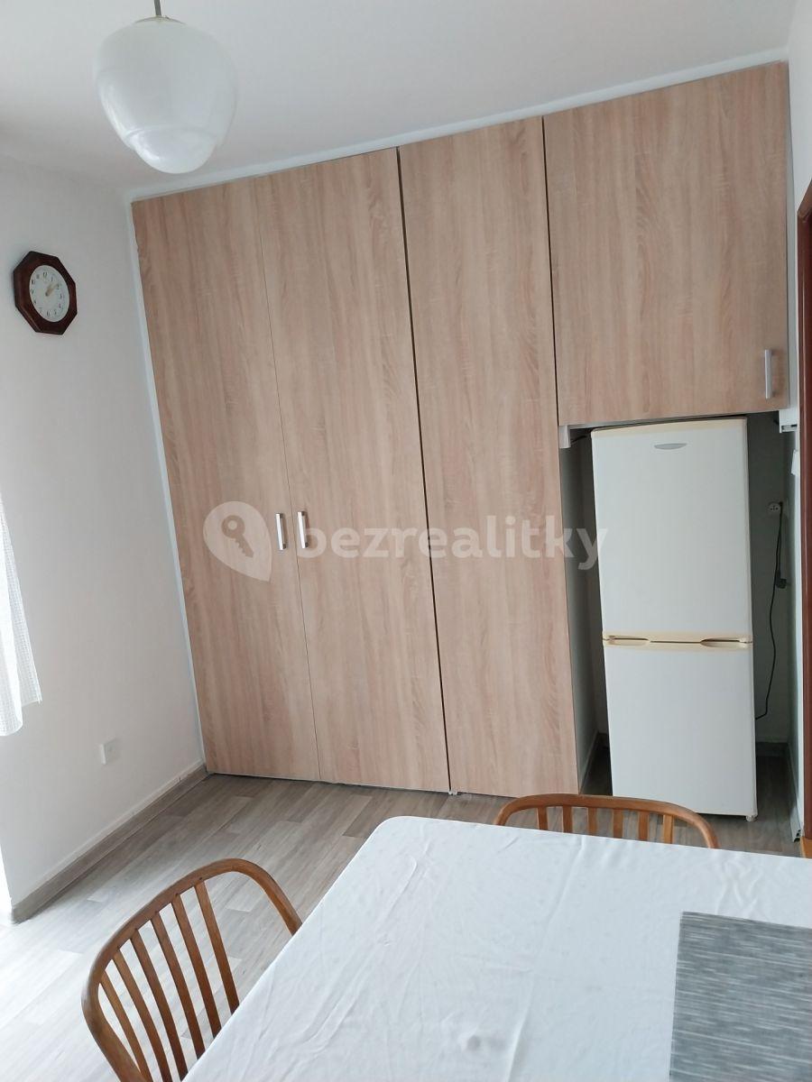 Prenájom bytu 3-izbový 81 m², Karla Vokáče, Plzeň, Plzeňský kraj