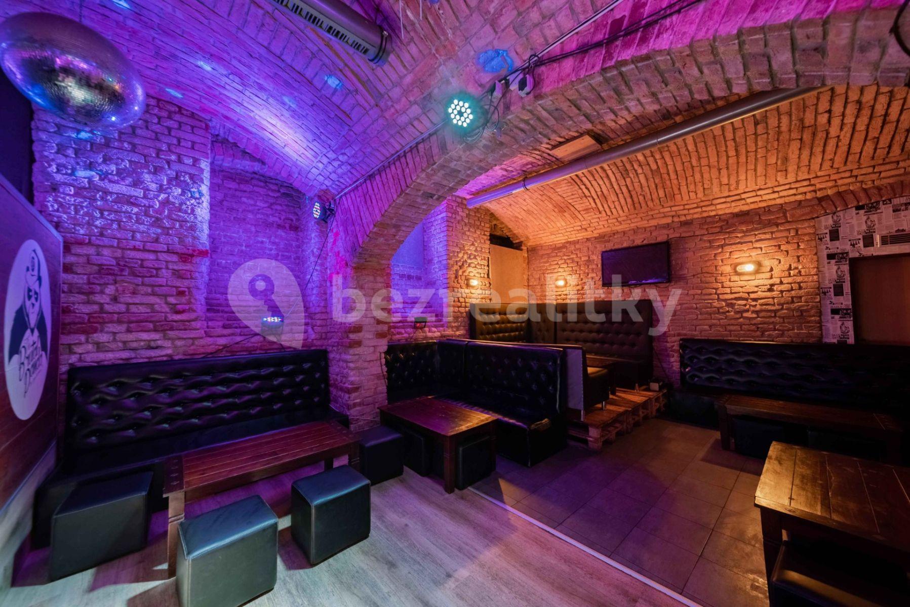 Prenájom nebytového priestoru 171 m², Bořivojova, Praha, Praha