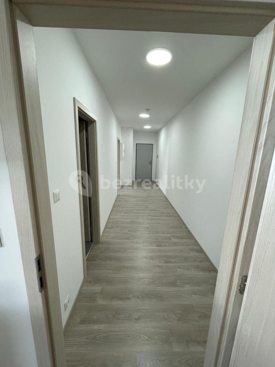 Prenájom bytu 2-izbový 49 m², Zámecká, Lovosice, Ústecký kraj