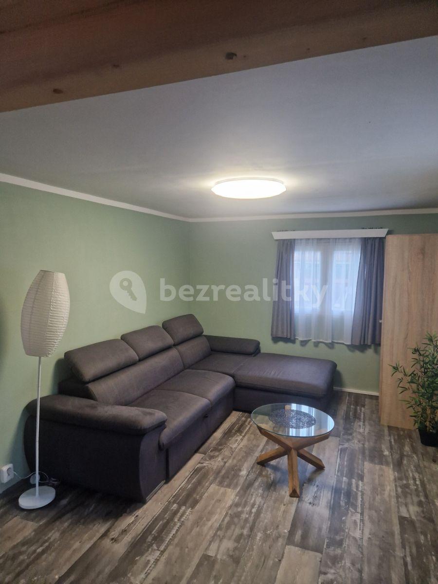 Prenájom rekreačného objektu 52 m², pozemek 433 m², Okružní, Kamenice, Středočeský kraj