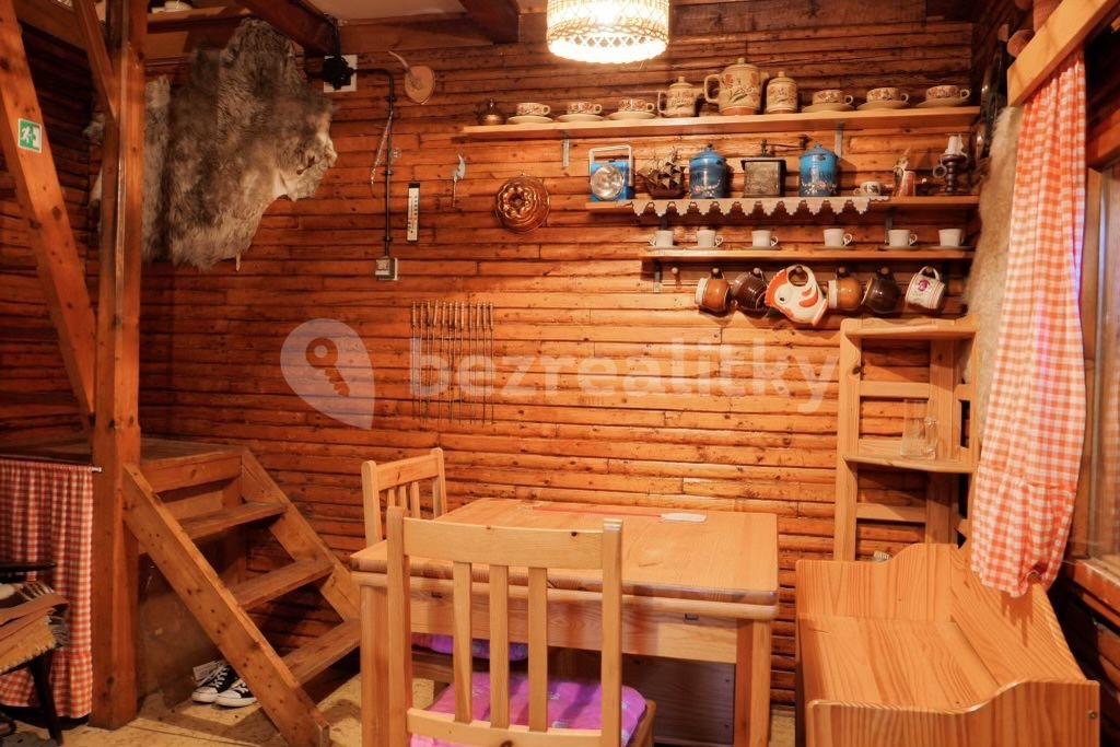 Predaj rekreačného objektu 36 m², pozemek 491 m², Rabyně, Středočeský kraj