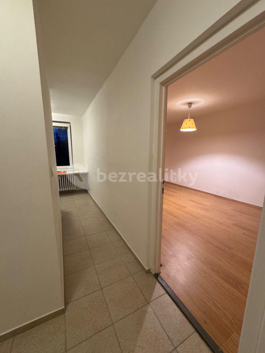 Prenájom bytu 1-izbový 38 m², Vincence Makovského, Ostrava, Moravskoslezský kraj