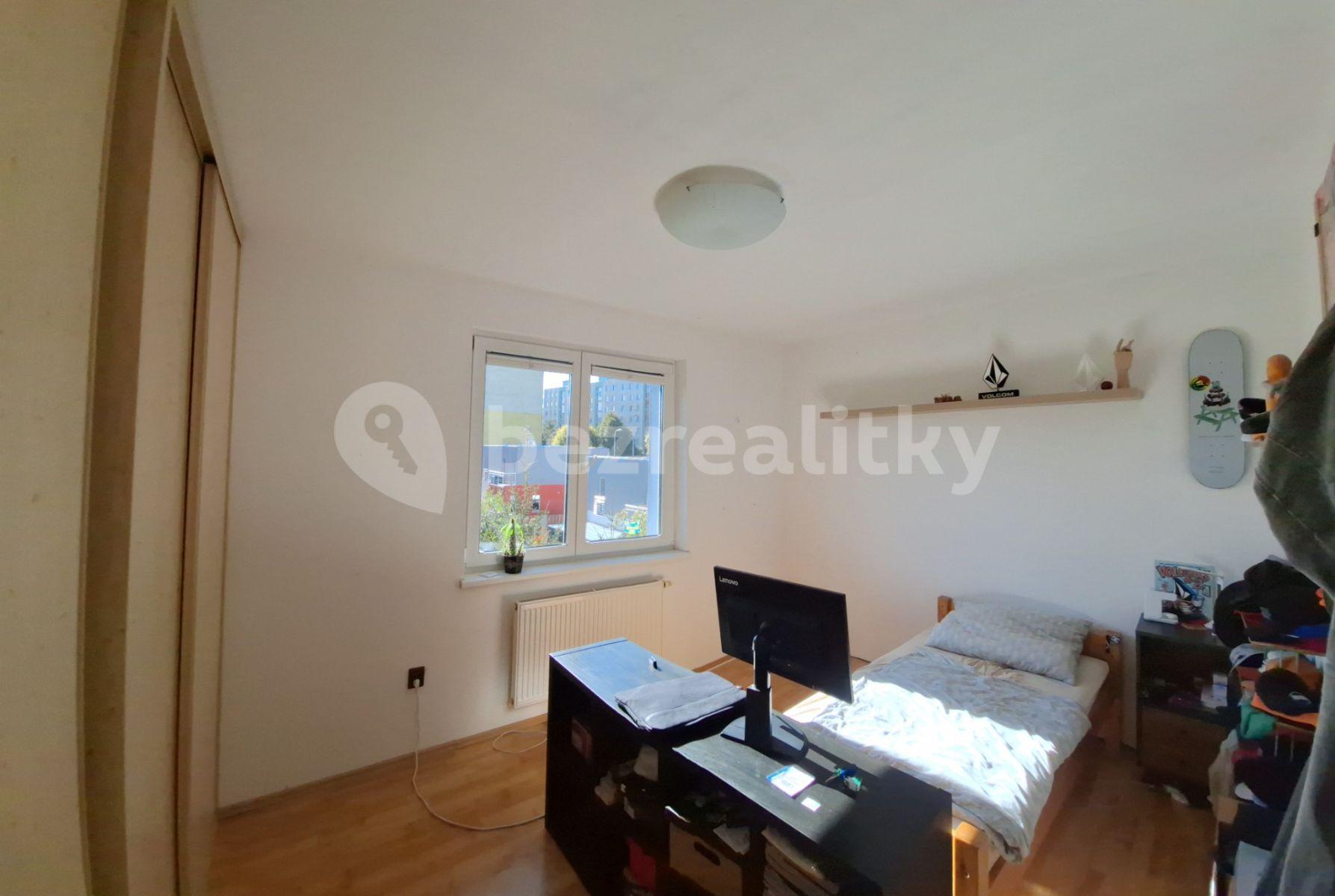 Prenájom bytu 2-izbový 63 m², Korycanská, Praha, Praha