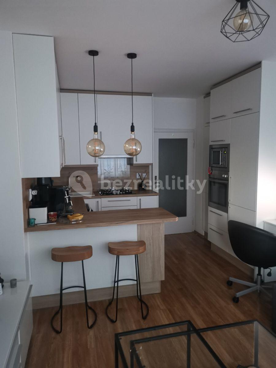 Prenájom bytu 2-izbový 48 m², Patočkova, Praha, Praha