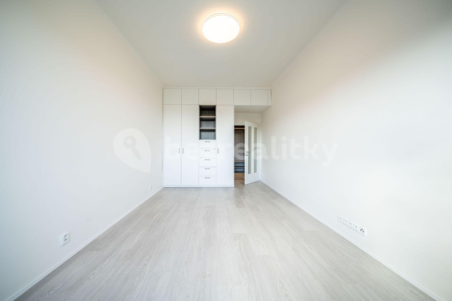 Prenájom bytu 2-izbový 52 m², Pod Závěrkou, Praha, Praha