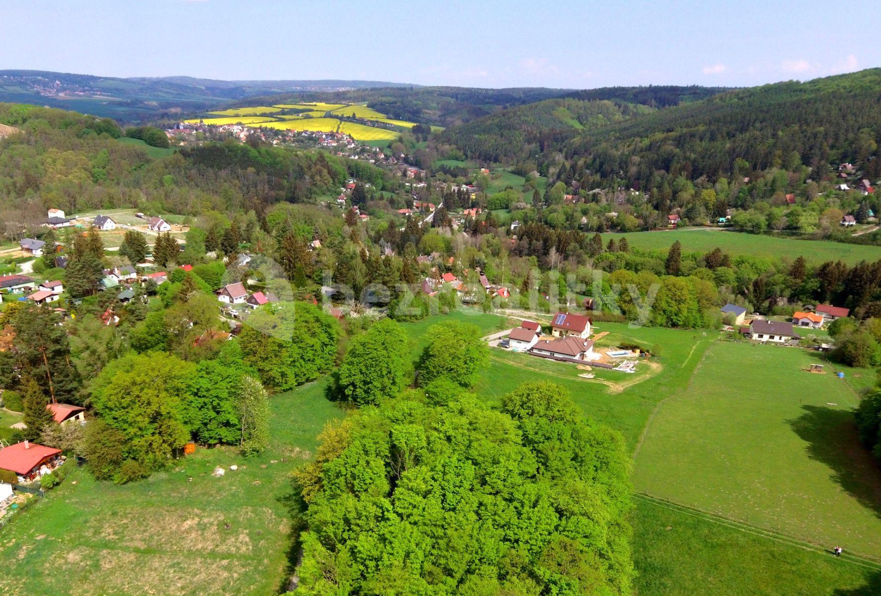 Predaj pozemku 12.376 m², osada Na Hradcích, Stříbrná Skalice, Středočeský kraj