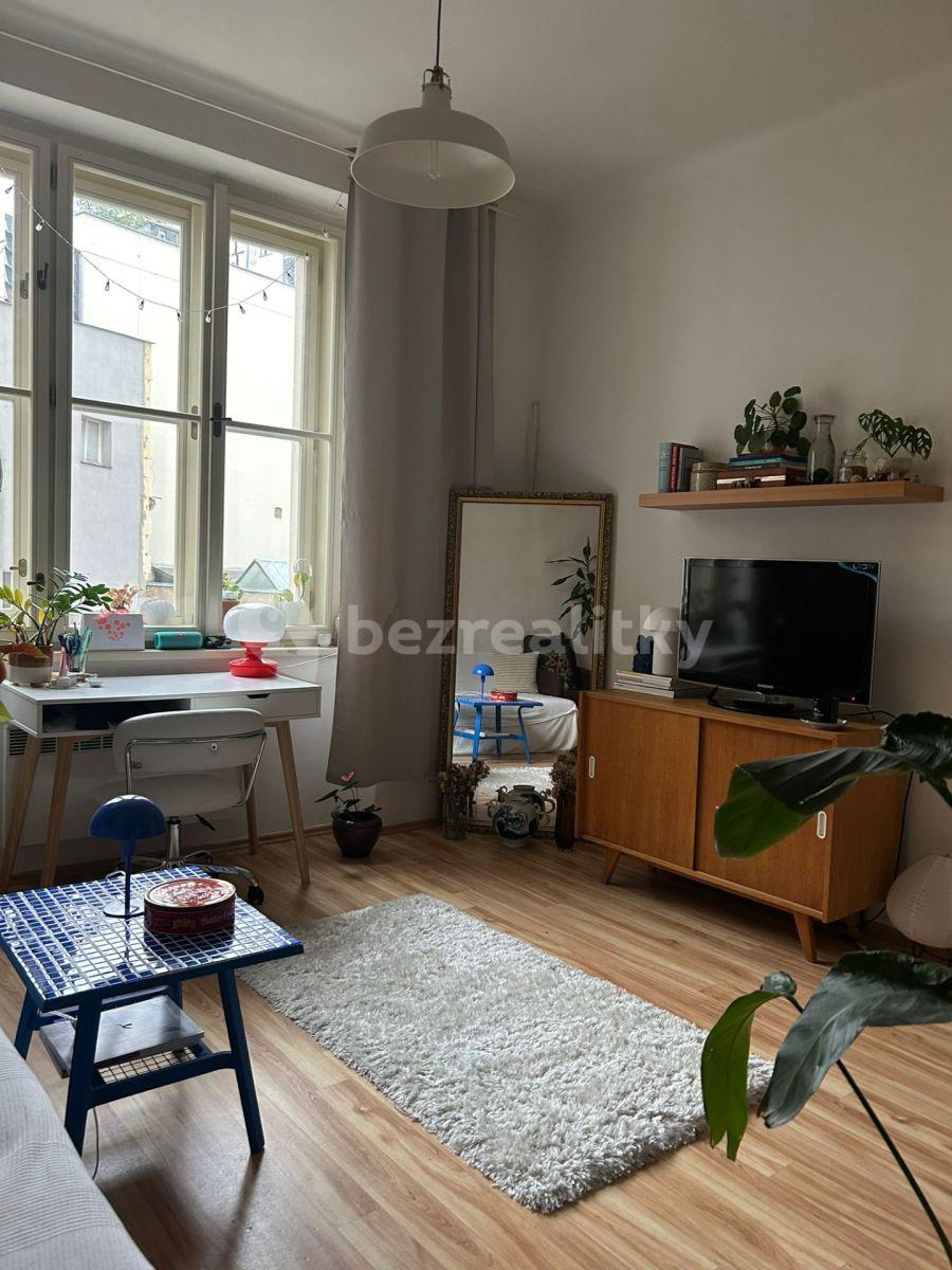 Prenájom bytu 1-izbový 25 m², Oblouková, Praha, Praha