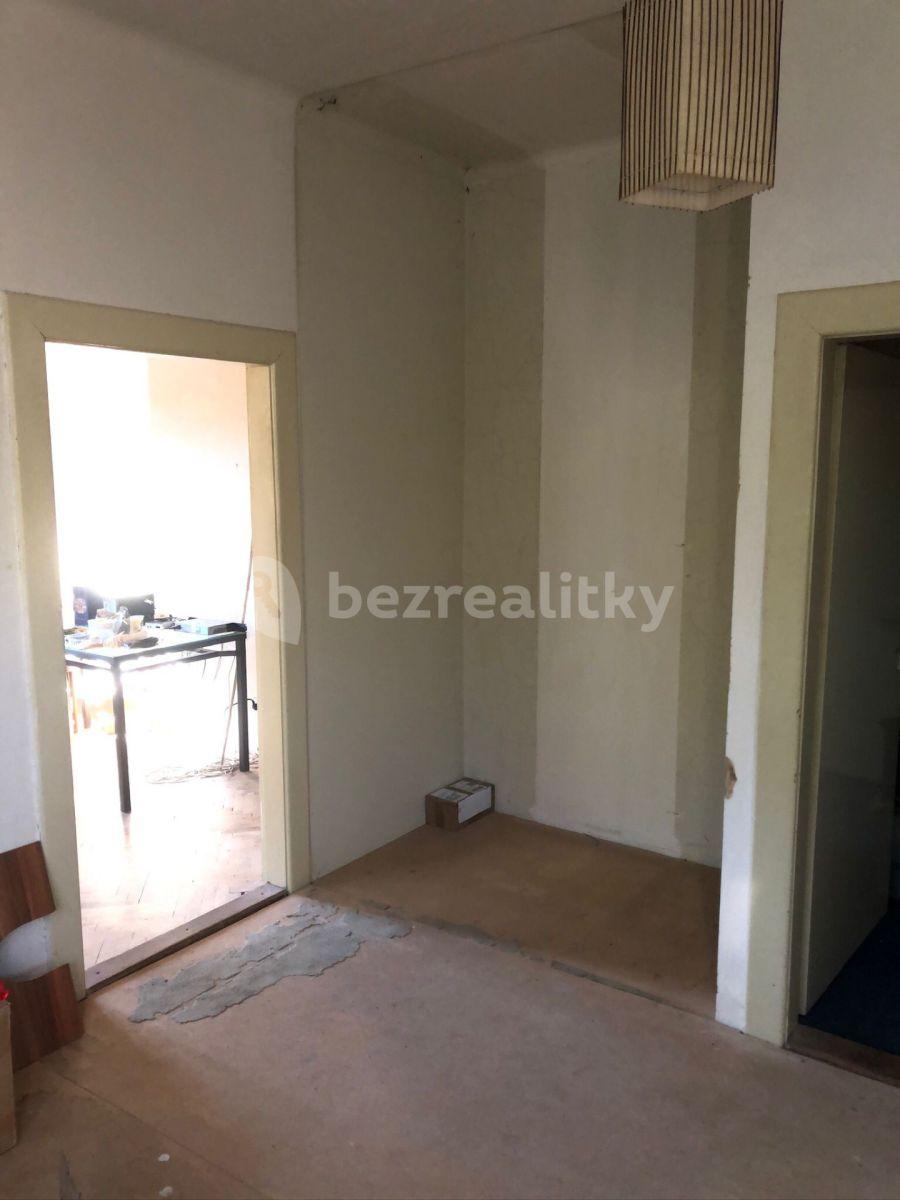 Prenájom bytu 3-izbový 81 m², Cholupická, Praha, Praha