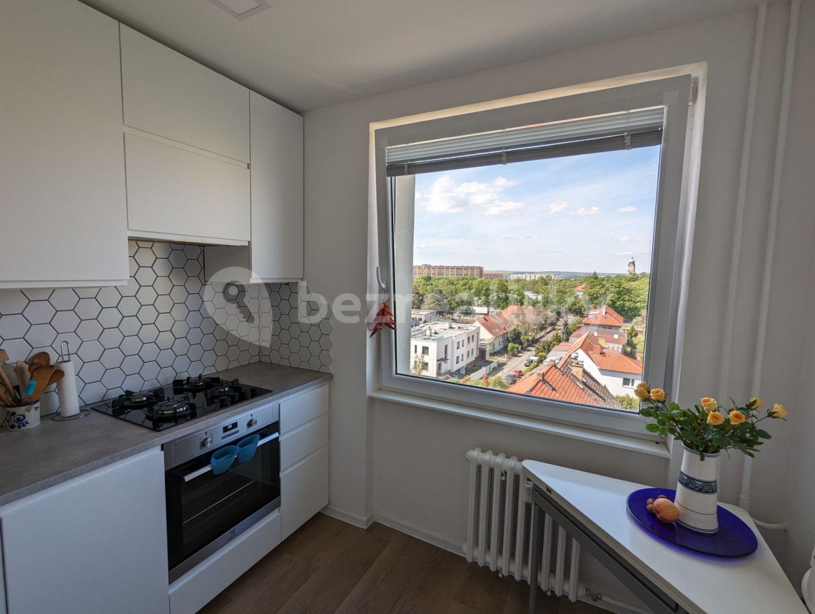 Prenájom bytu 1-izbový 41 m², Na Hranicích, Praha, Praha