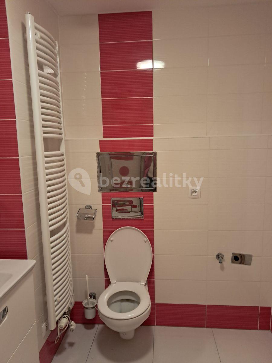 Prenájom bytu 2-izbový 47 m², Nademlejnská, Praha, Praha