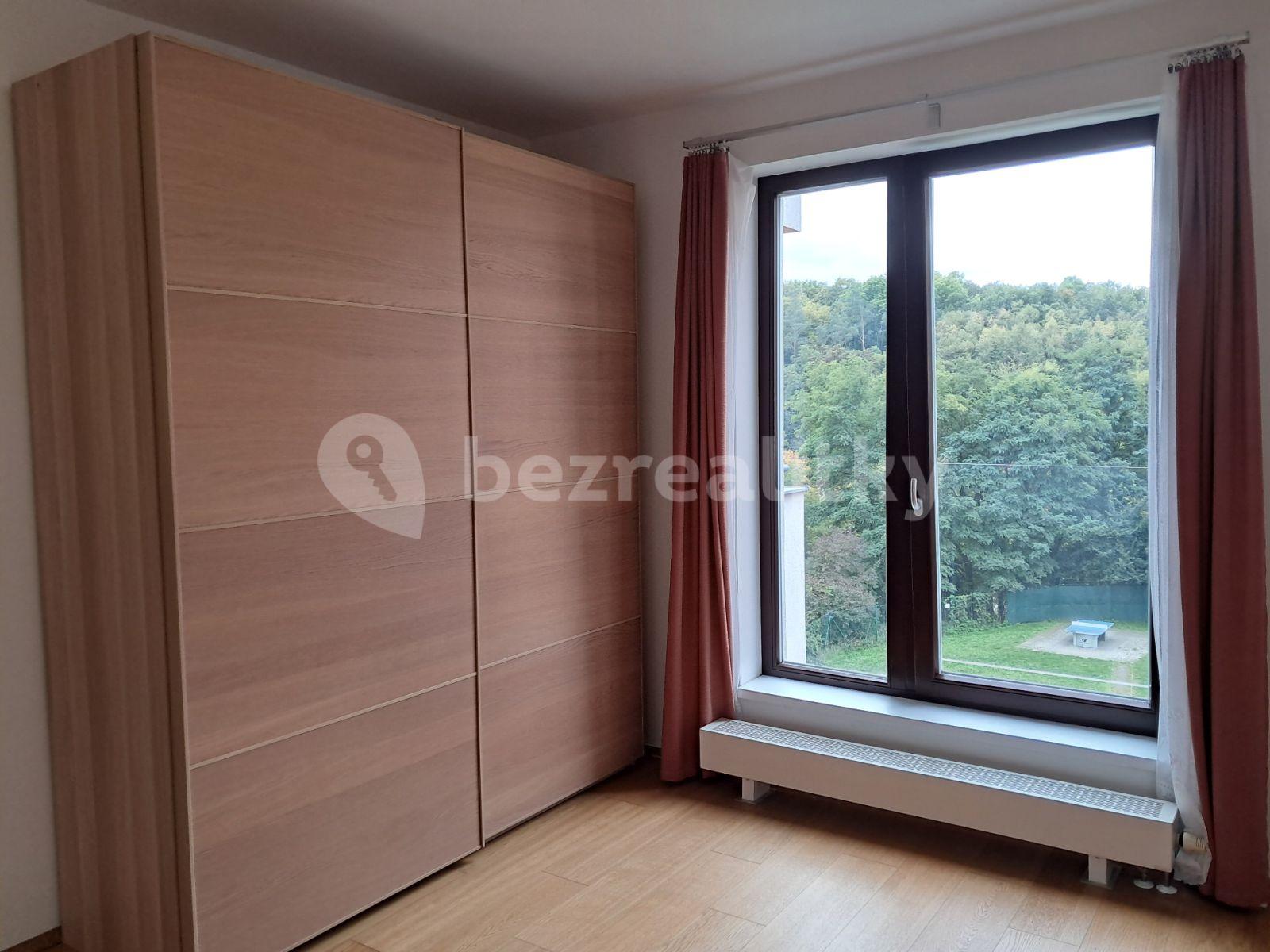 Prenájom bytu 2-izbový 47 m², Nademlejnská, Praha, Praha